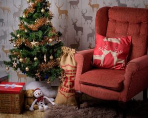 cosy lounge with xmas decorations